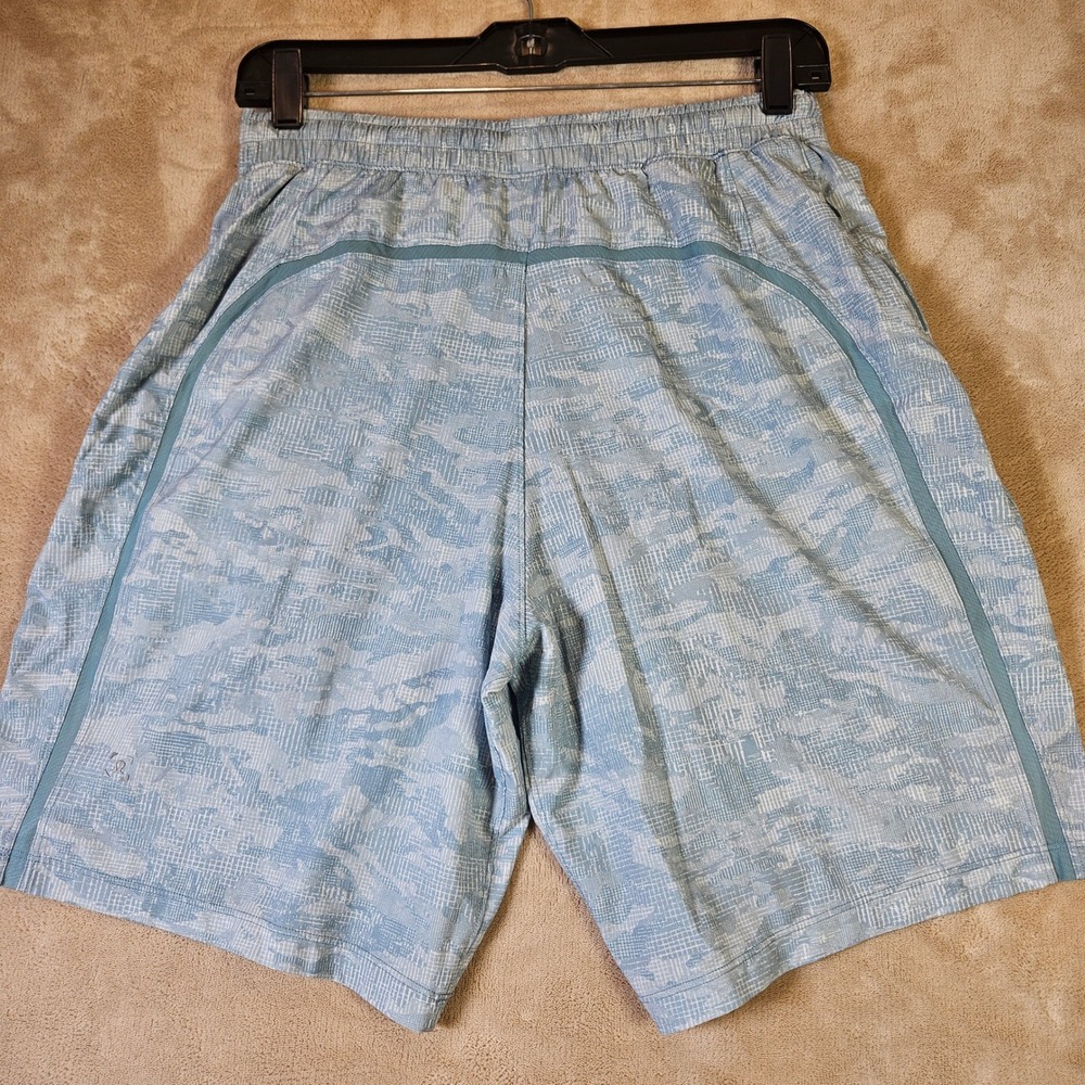 Lululemon SoulCycle Pace Breaker Shorts Mens Medium Blue Digital Camo Skull Logo - Picture 4 of 7